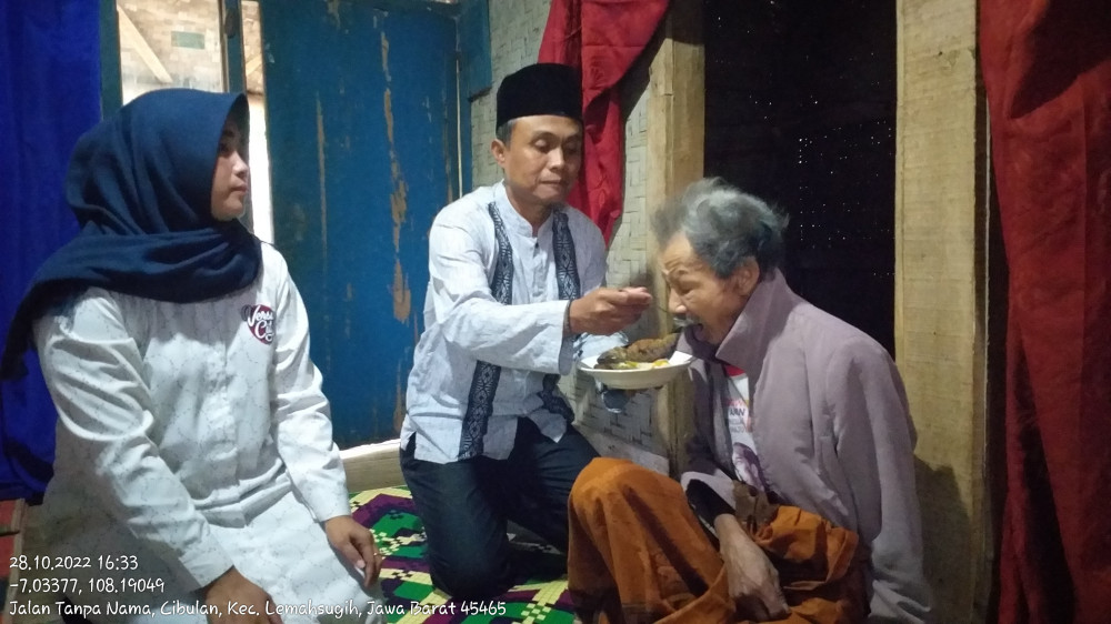 Pemberian Permakanan Lansia 