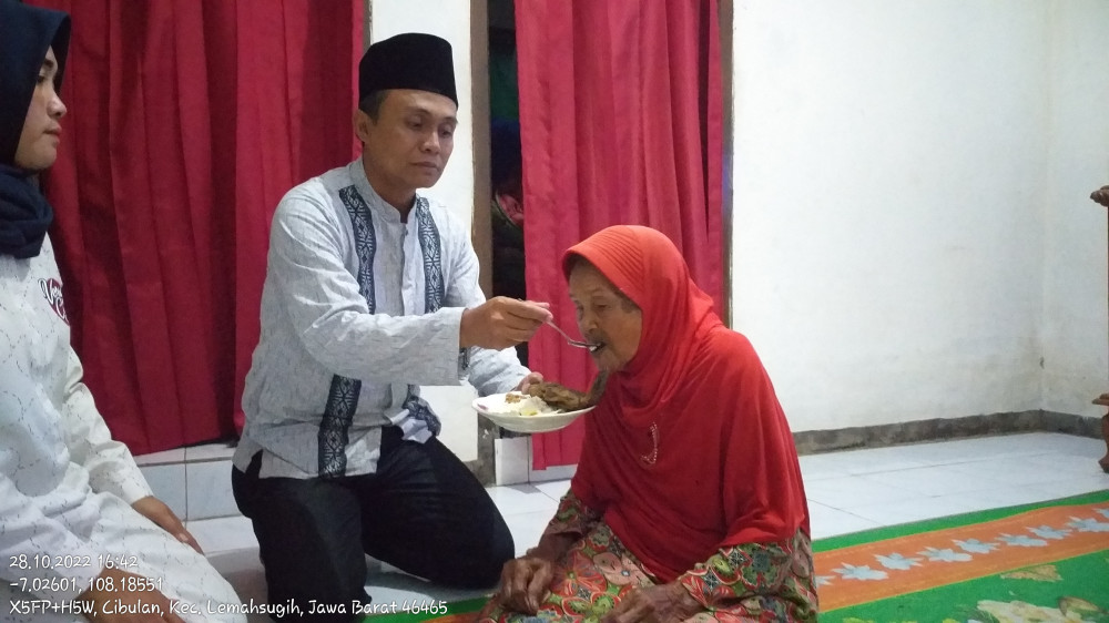 Pemberian Permakanan Lansia 