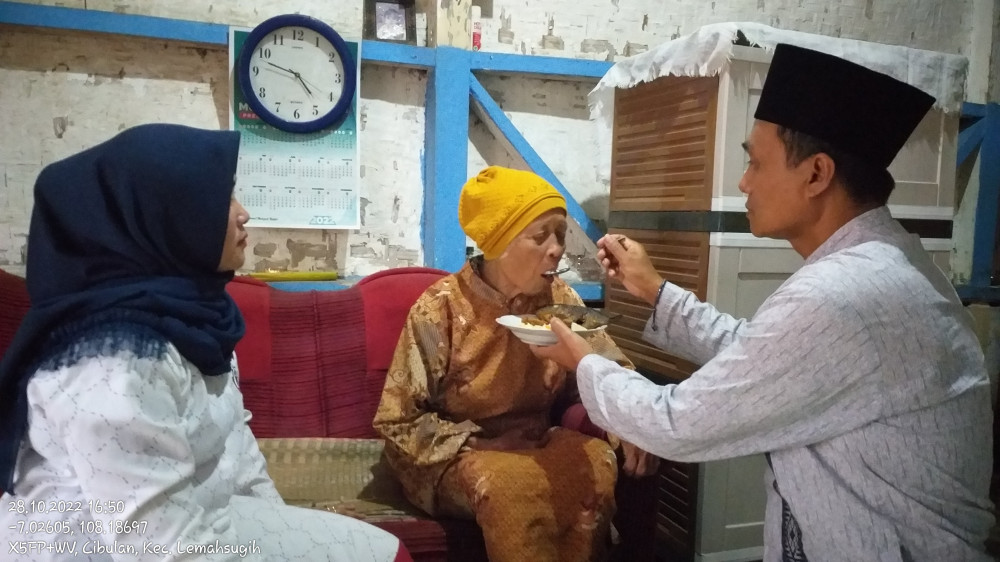 Pemberian Permakanan Lansia 
